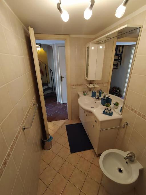Il Vecchio E Il Mare Apartment Фиумичино Екстериор снимка